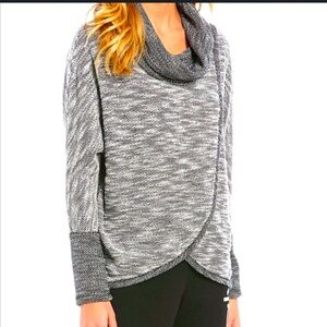 Calvin Klein Performance CowlNeck Tulip-Hem Black Sweat Shirt New